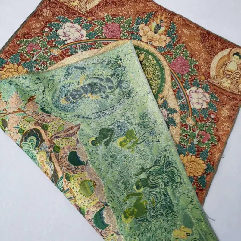 Guanyin Kwan-yin" Tibetan silk thangka